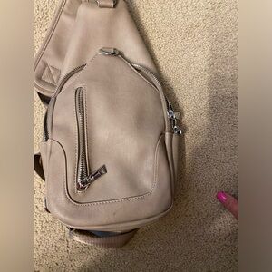 Antik Kraft Sling backpack